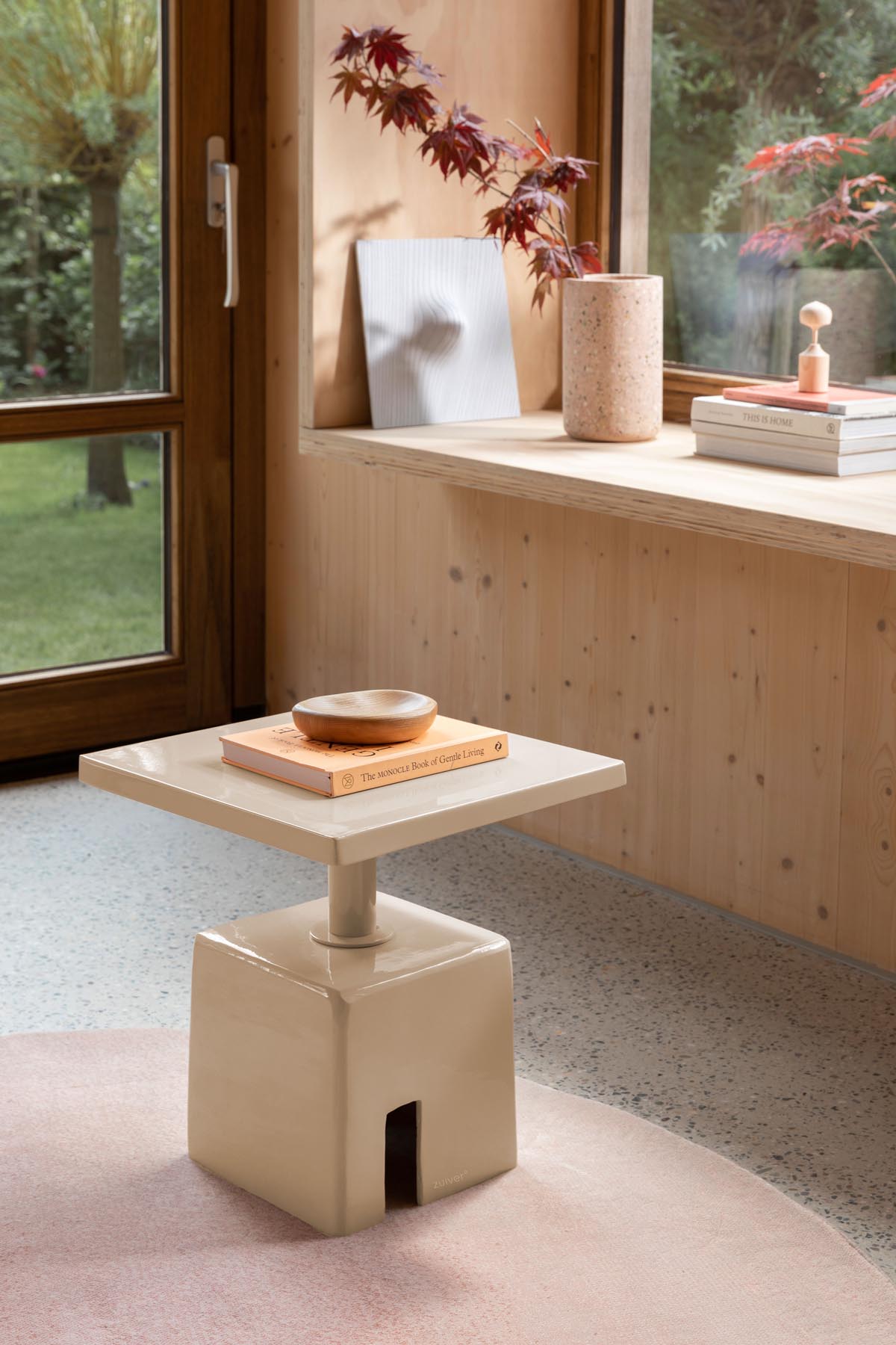 Beistelltisch Chubby in beige präsentiert im Onlineshop von KAQTU Design AG. Beistelltisch ist von Zuiver