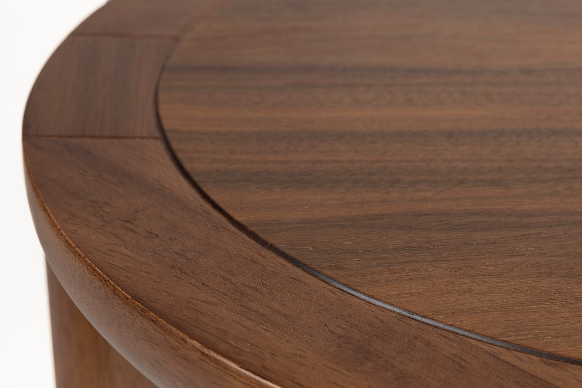 Coffee Tisch Storm in Braun präsentiert im Onlineshop von KAQTU Design AG. Couchtisch ist von Zuiver