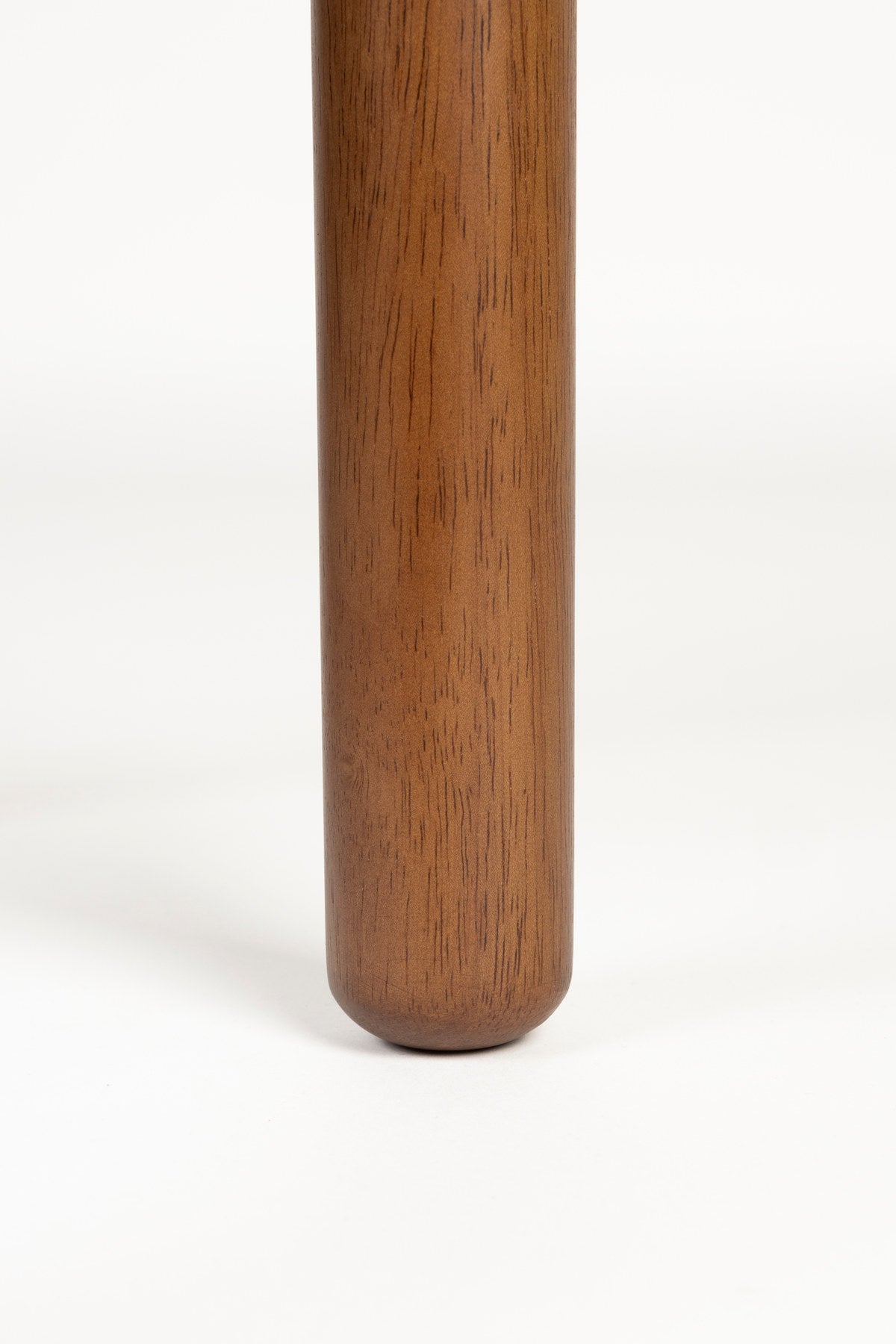 Coffee Tisch Storm in Braun präsentiert im Onlineshop von KAQTU Design AG. Couchtisch ist von Zuiver