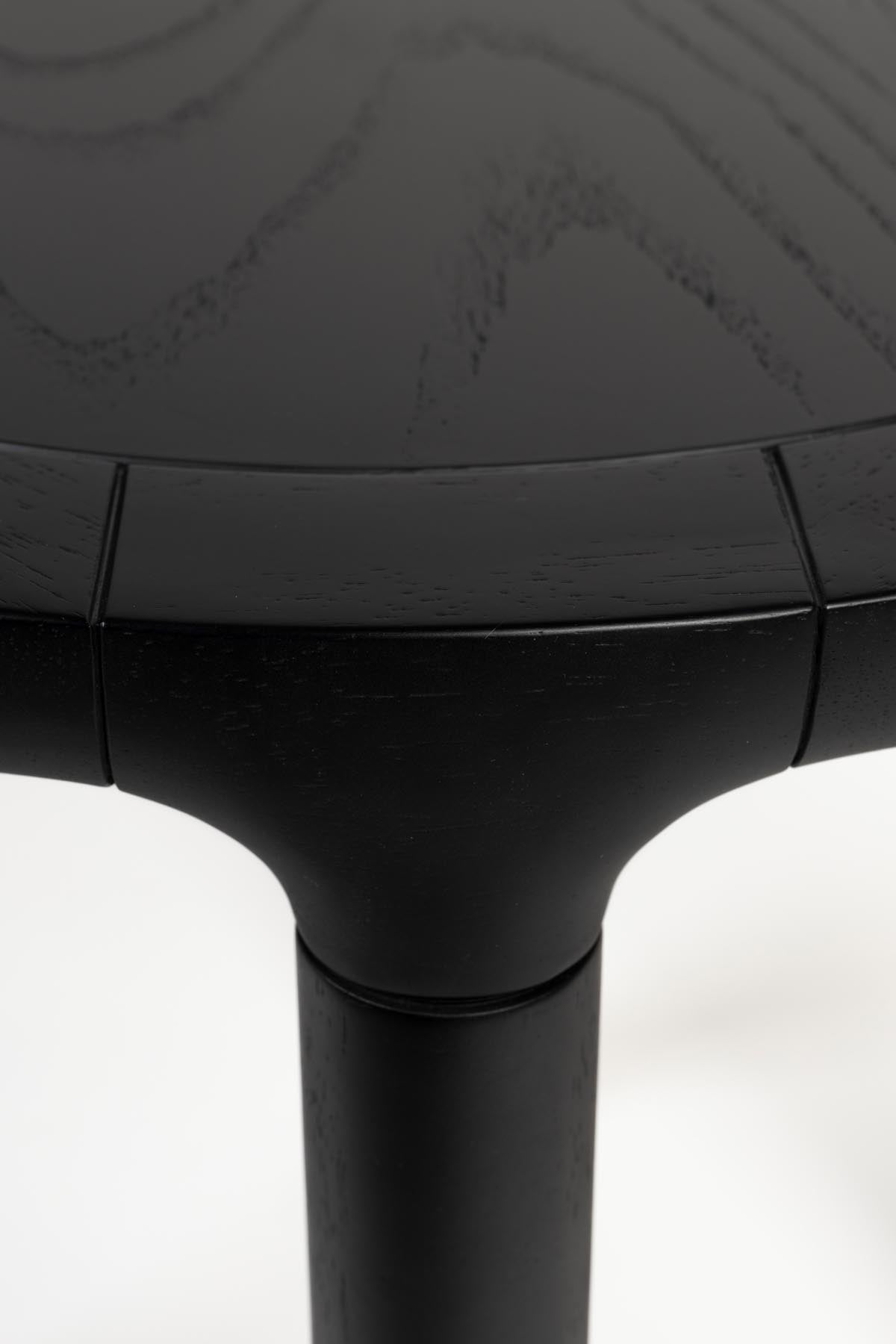 Coffee Tisch Storm in Schwarz präsentiert im Onlineshop von KAQTU Design AG. Couchtisch ist von Zuiver