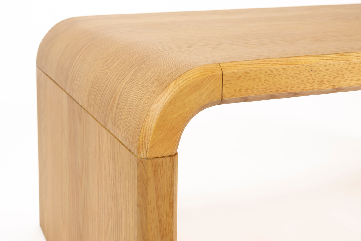 Coffee Tisch Brave in Braun präsentiert im Onlineshop von KAQTU Design AG. Couchtisch ist von Zuiver