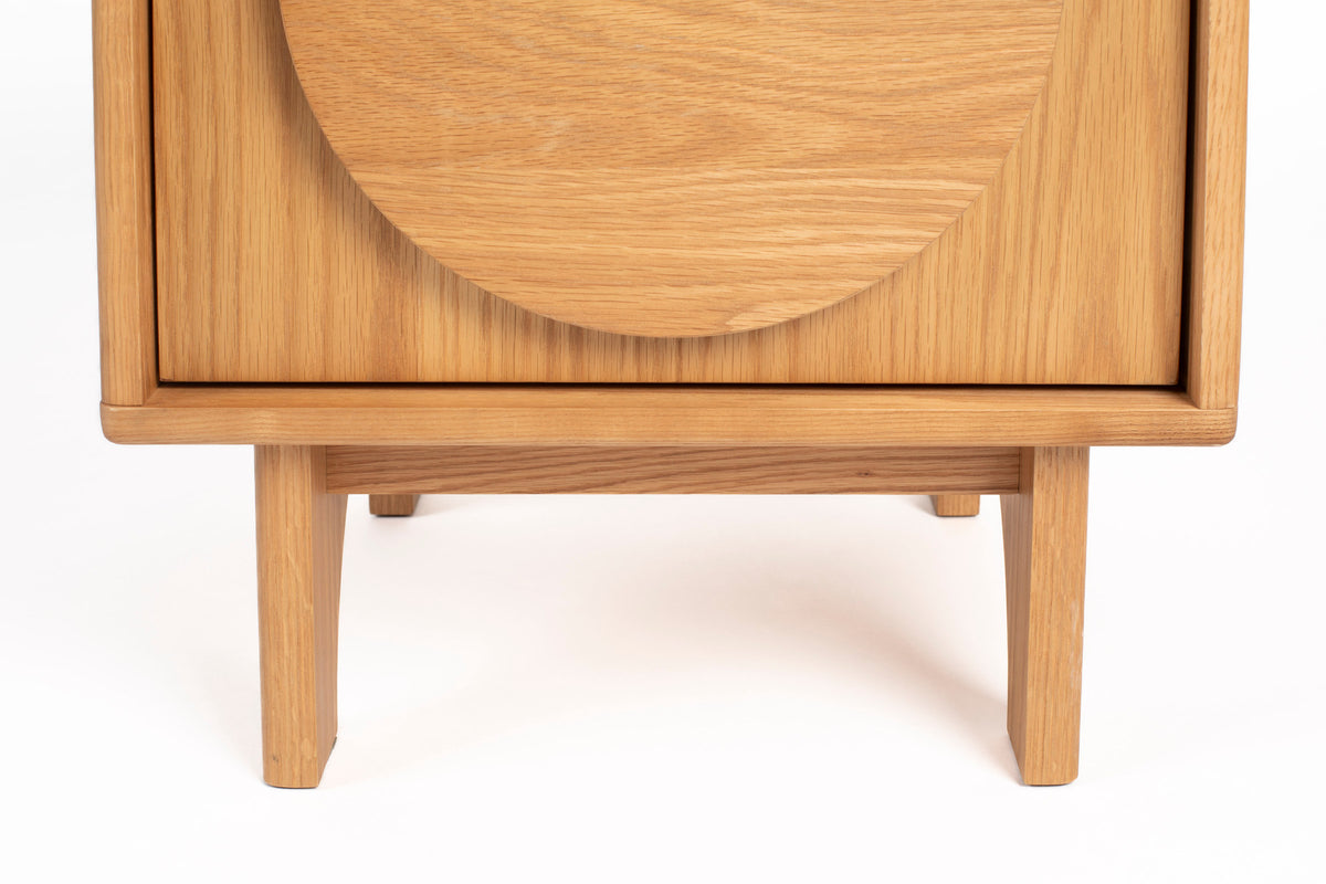 Beistelltisch / Bedstand Groove in Natural Oak präsentiert im Onlineshop von KAQTU Design AG. Beistelltisch ist von Zuiver