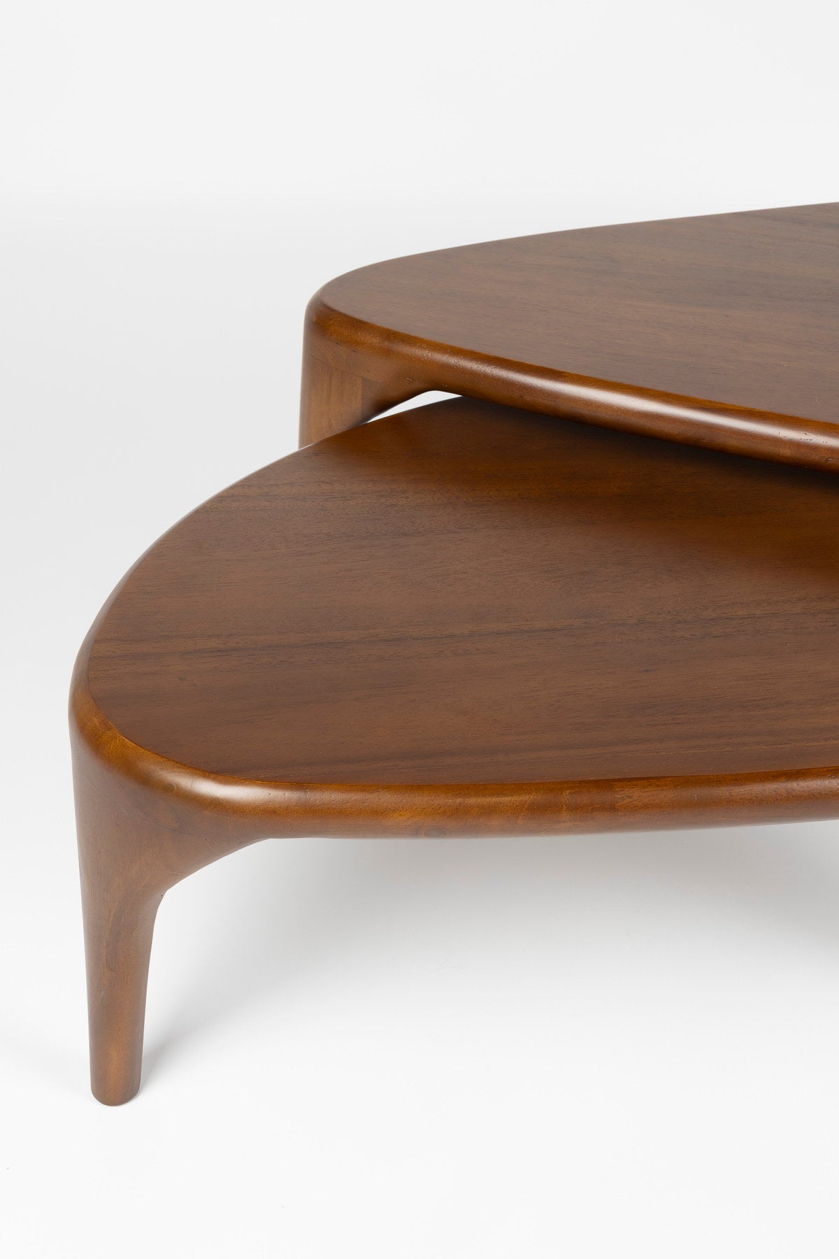 Isla Sofatisch 2er Set in Braun präsentiert im Onlineshop von KAQTU Design AG. Couchtisch ist von Zuiver