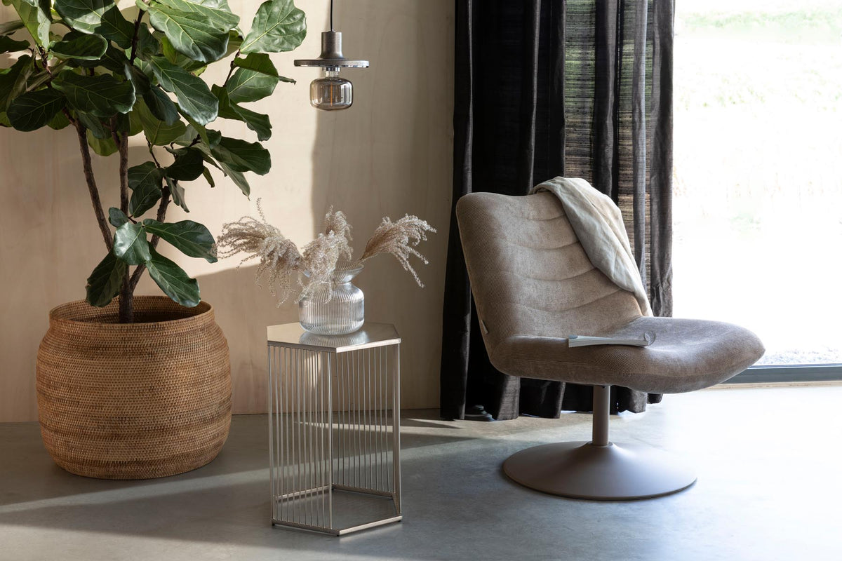 Lounge Sessel Bubba in beige präsentiert im Onlineshop von KAQTU Design AG. Sessel ist von Zuiver
