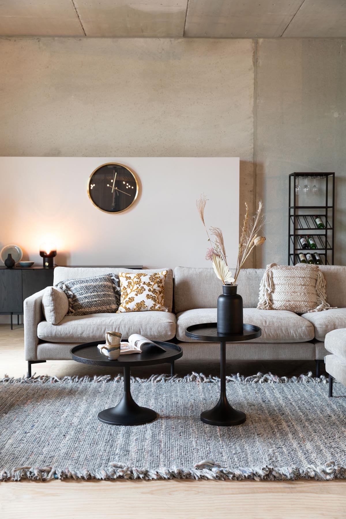 Summer Sofa 4,5-Sitzer in Latte präsentiert im Onlineshop von KAQTU Design AG. 4er Sofa ist von Zuiver
