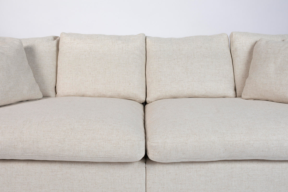 Sofa Sense 3 Sitzer in Creme präsentiert im Onlineshop von KAQTU Design AG. 3er Sofa ist von Zuiver