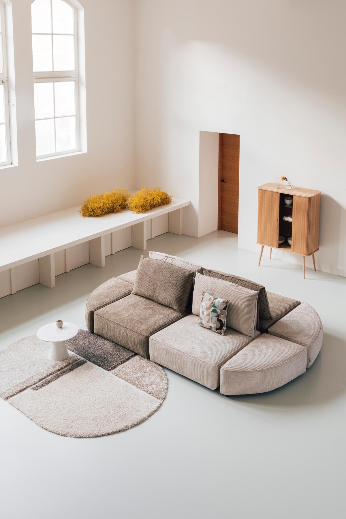 Sofa Element Hunter 1.5 Sitzer mit Rückenlehne  in Sand präsentiert im Onlineshop von KAQTU Design AG. Modulares Sofa ist von Zuiver