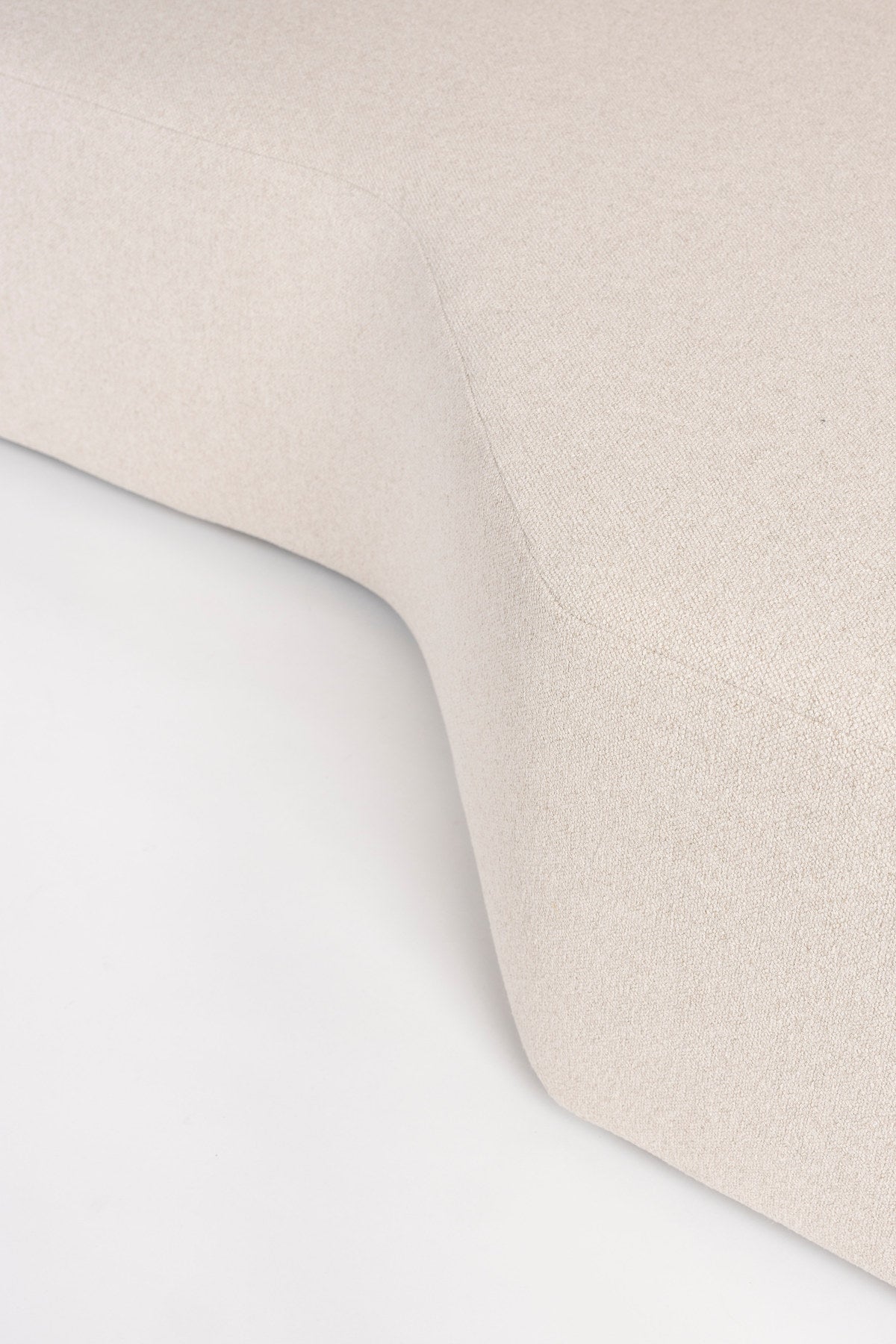 Prosper Sofa Left in Creme präsentiert im Onlineshop von KAQTU Design AG. L-Sofa links ist von Zuiver