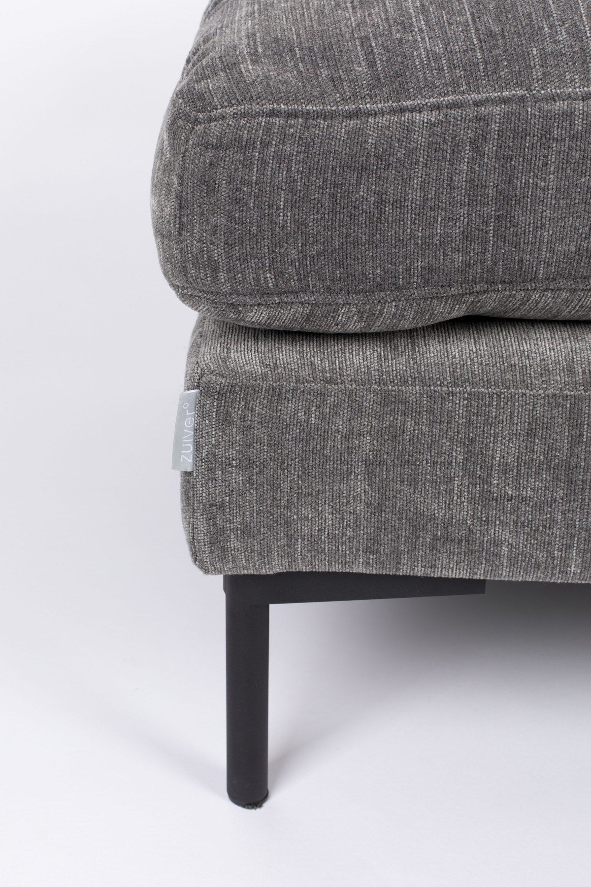 Hocker Summer in Grau präsentiert im Onlineshop von KAQTU Design AG. Pouf ist von Zuiver