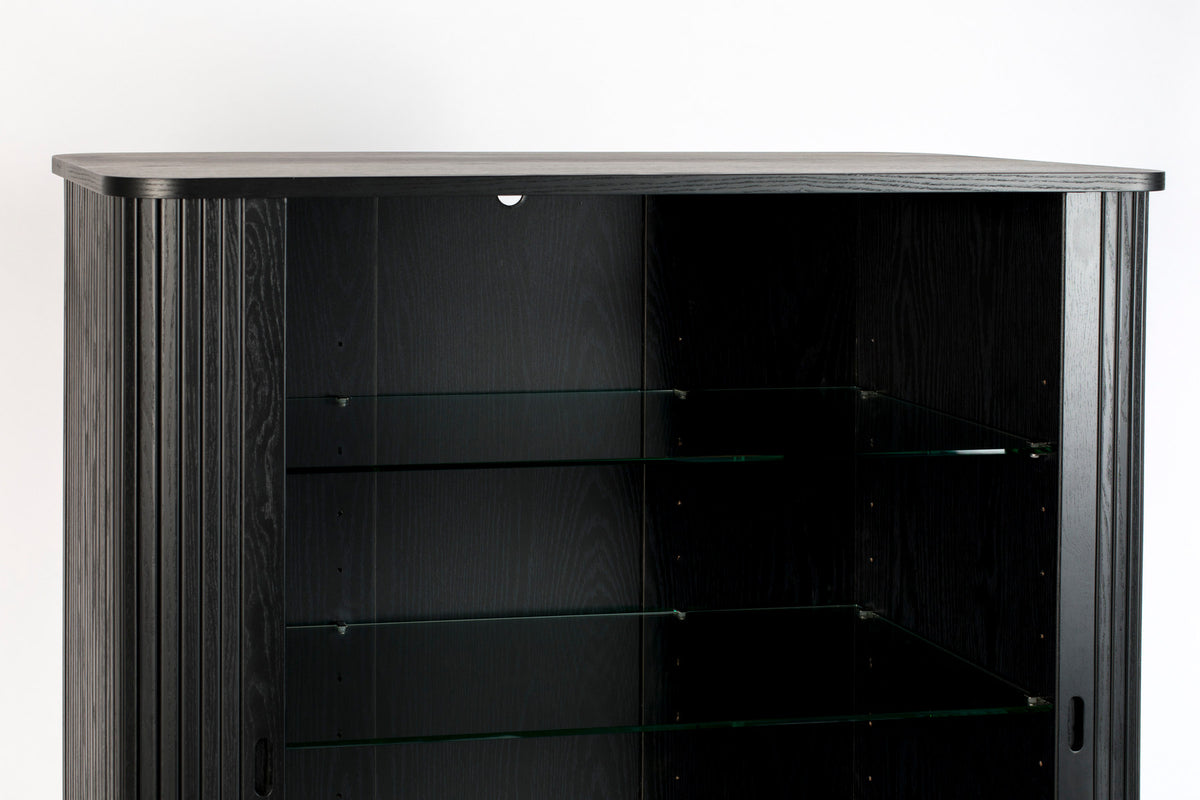 Sideboard Barbier von Zuiver mit Holzfurnier, Lamellen-Schiebetüren und Beinen