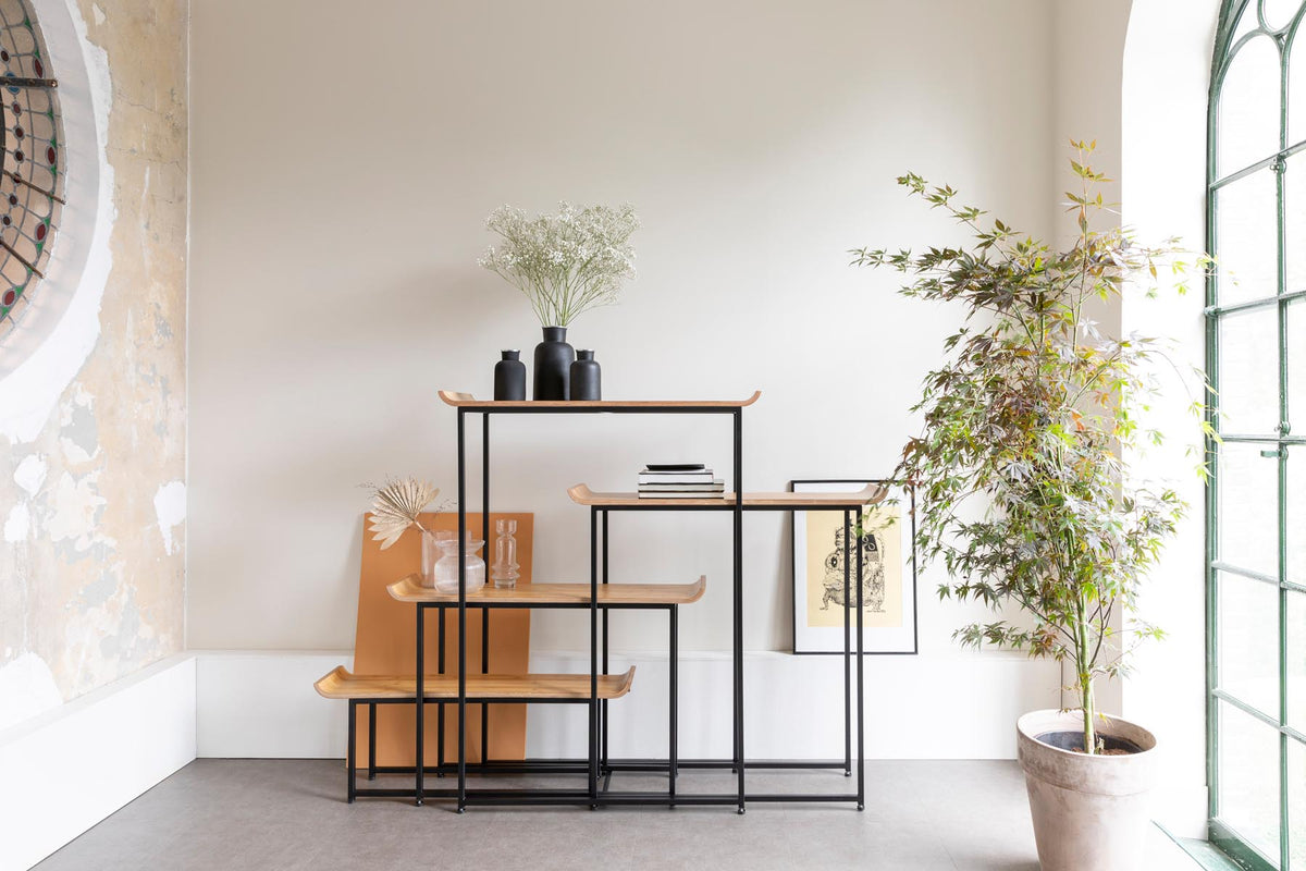 Regal FLODKA in Schwarz präsentiert im Onlineshop von KAQTU Design AG. Standregal ist von Zuiver