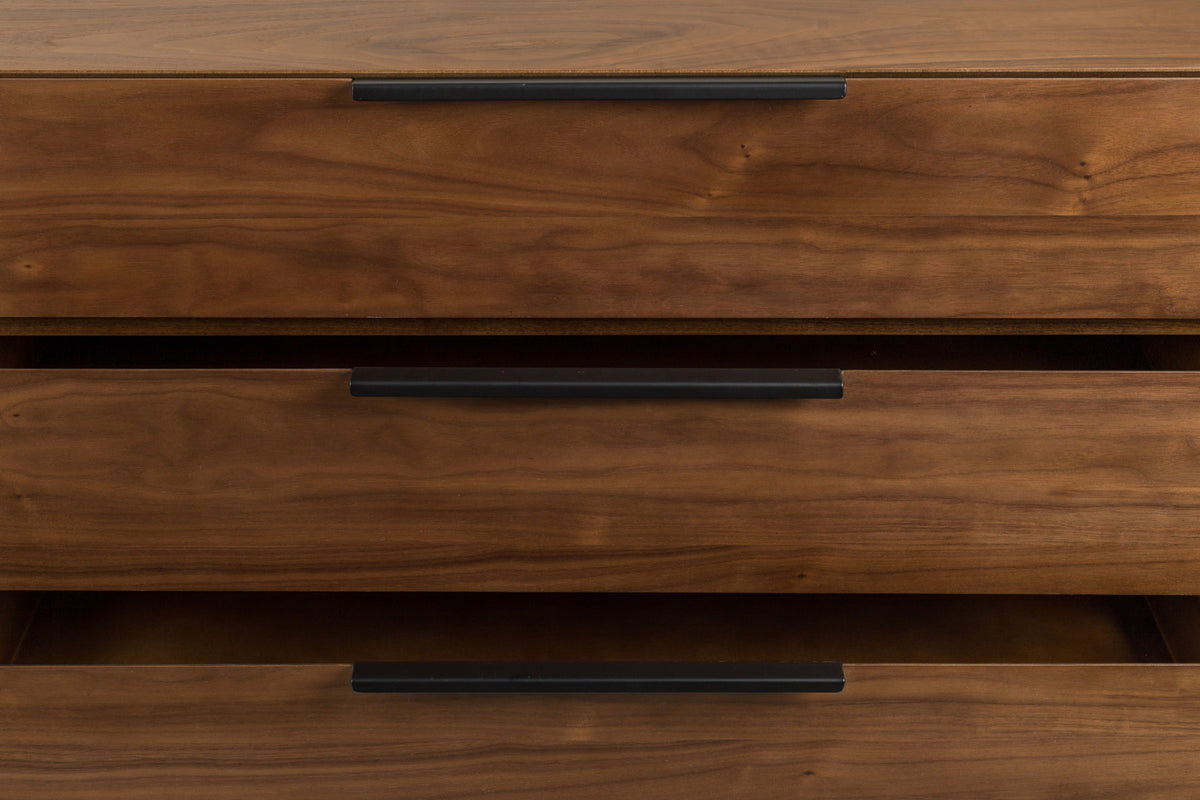 Sideboard Travis in Braun präsentiert im Onlineshop von KAQTU Design AG. Sideboard ist von Zuiver