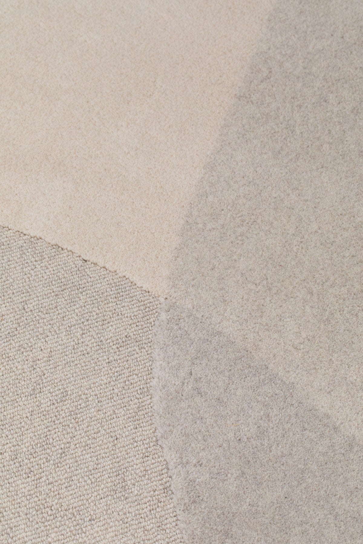 Teppich Dream in Natur/Grau präsentiert im Onlineshop von KAQTU Design AG. Teppich ist von Zuiver