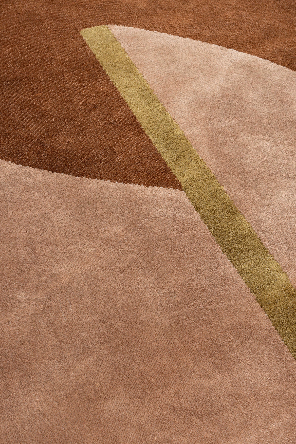 Teppich Phila in Braun präsentiert im Onlineshop von KAQTU Design AG. Teppich ist von Zuiver