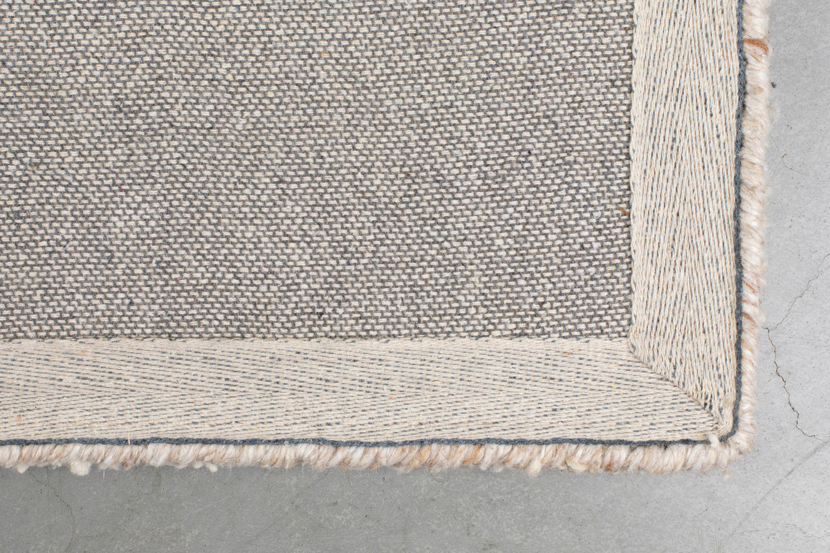 Beiger Teppich Hills von Zuiver, rechteckig, handgewebt aus Wolle und Polyester