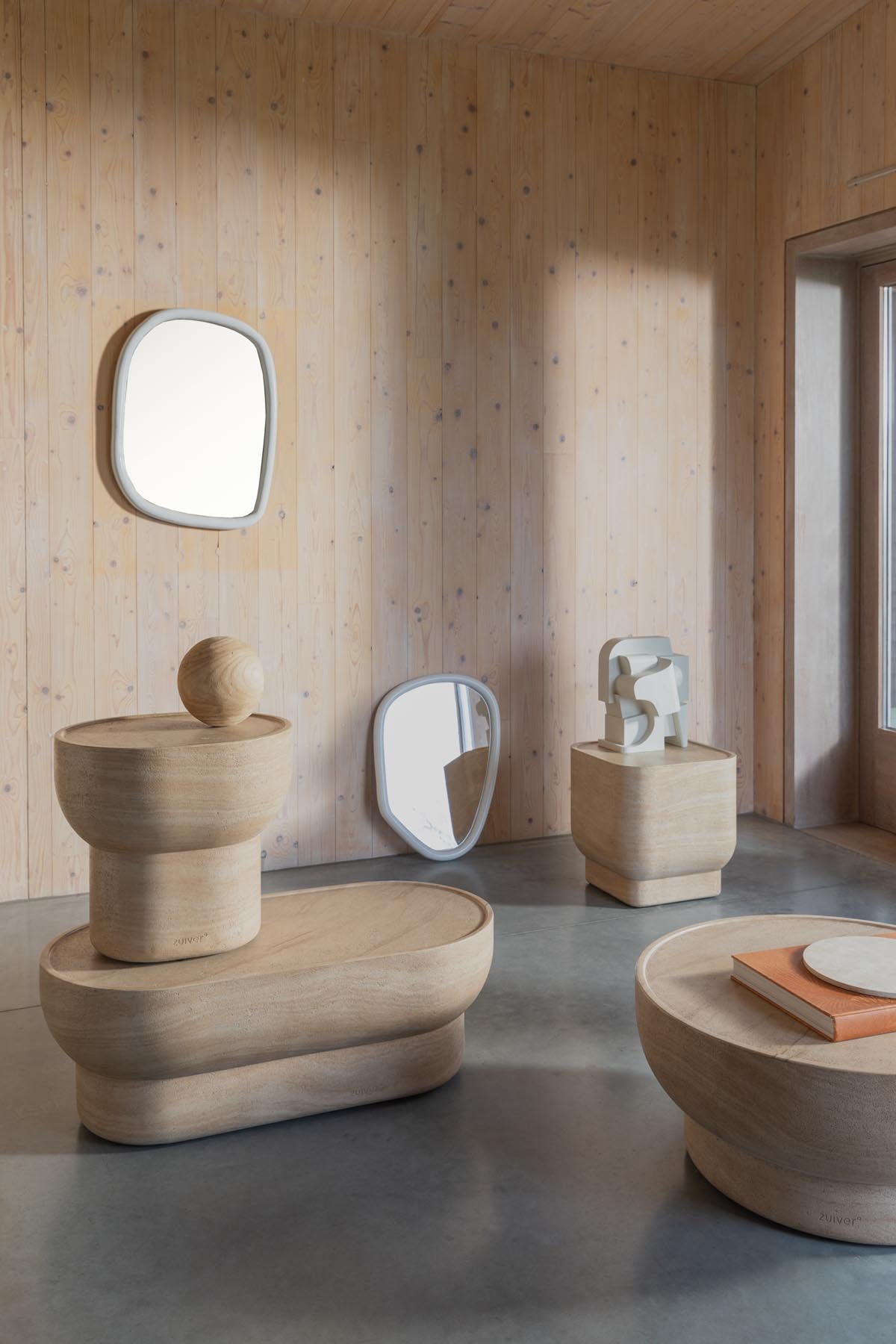 Looks Spiegel S in Weiss präsentiert im Onlineshop von KAQTU Design AG. Wandspiegel ist von Zuiver