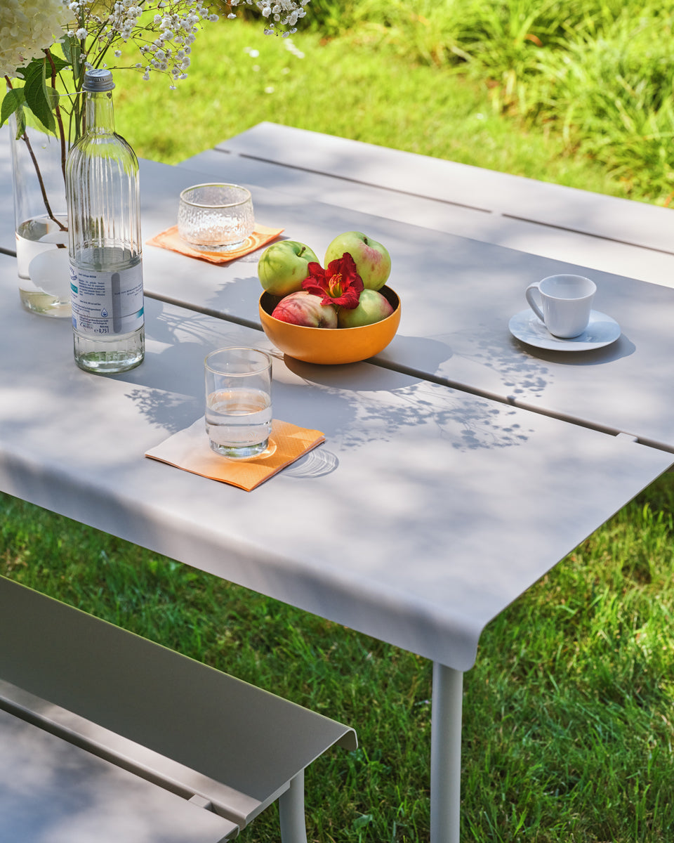 Flaner FLR04 - Cafeteriatisch in Türkis präsentiert im Onlineshop von KAQTU Design AG. Gartentisch ist von Mdd