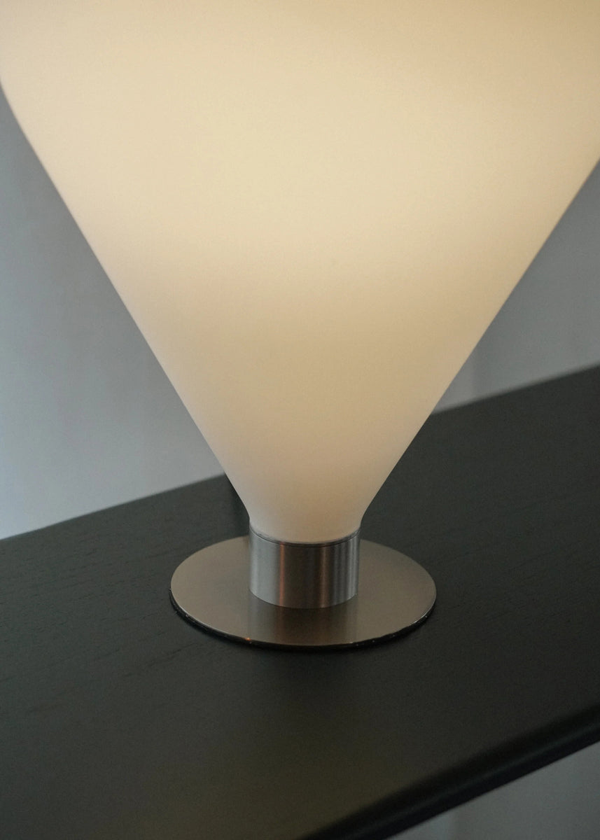 Ely ELY01 - Lampe in  präsentiert im Onlineshop von KAQTU Design AG. Tischleuchte ist von Tamo