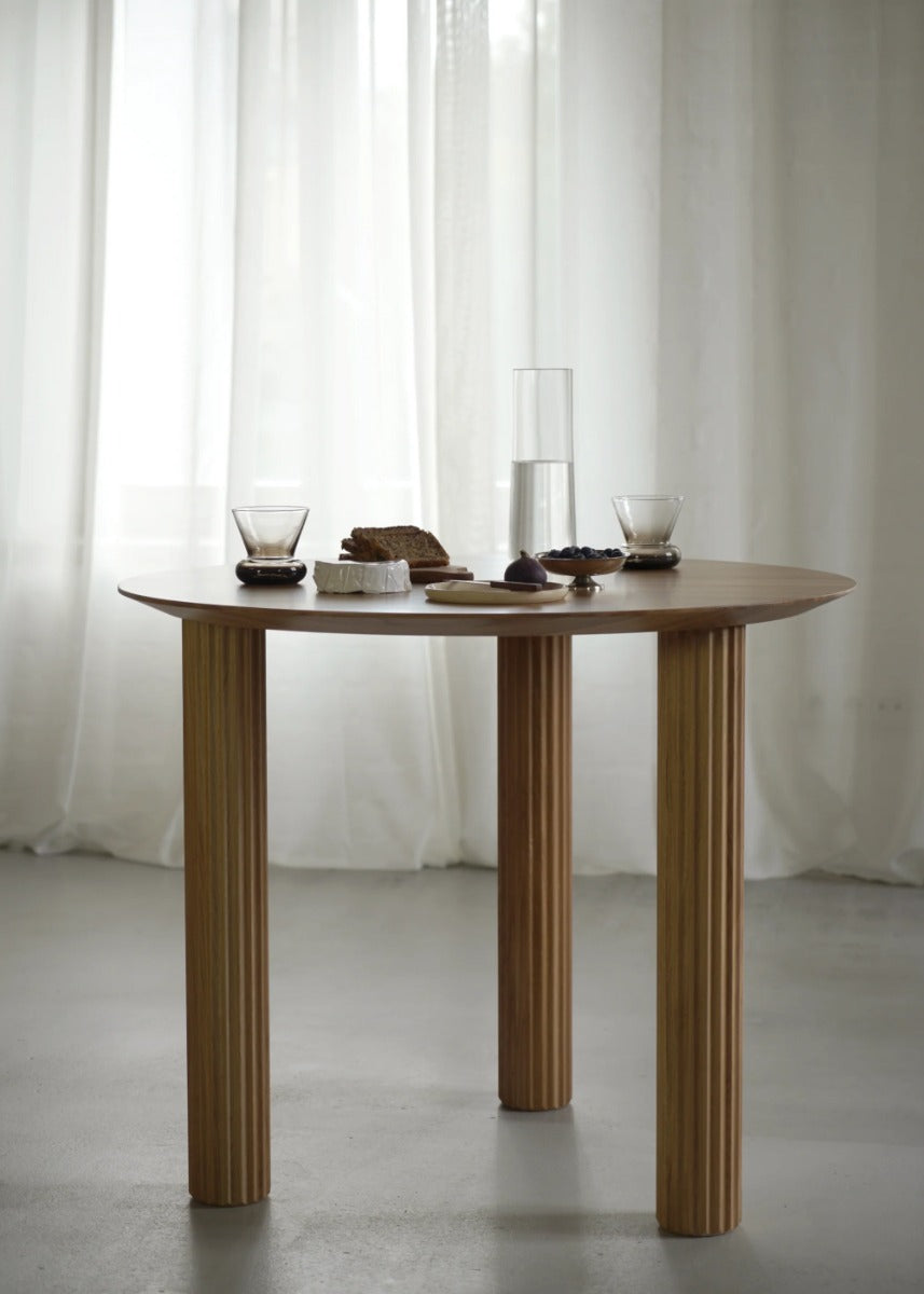 Filar FILR90 - Holz-Cafeteriatisch in Eiche Natur präsentiert im Onlineshop von KAQTU Design AG. Esstisch ist von Tamo