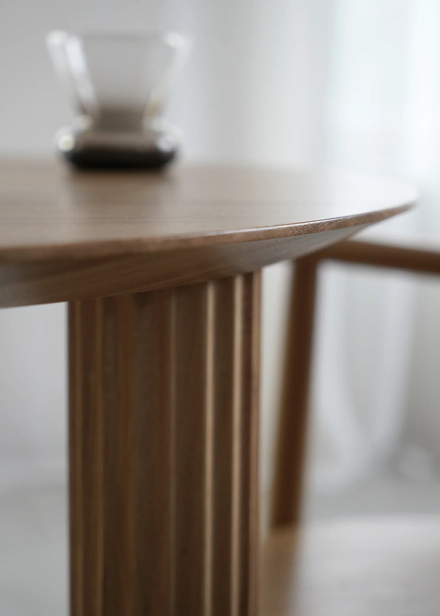 Filar FILR90 - Holz-Cafeteriatisch in Eiche Natur präsentiert im Onlineshop von KAQTU Design AG. Esstisch ist von Tamo