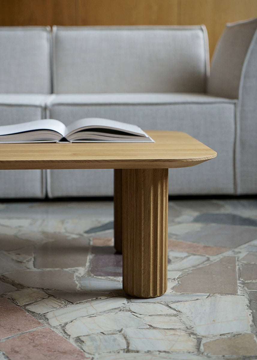 Filar FILR42 - Holz-Beistelltisch in Eiche Natur präsentiert im Onlineshop von KAQTU Design AG. Beistelltisch ist von Tamo