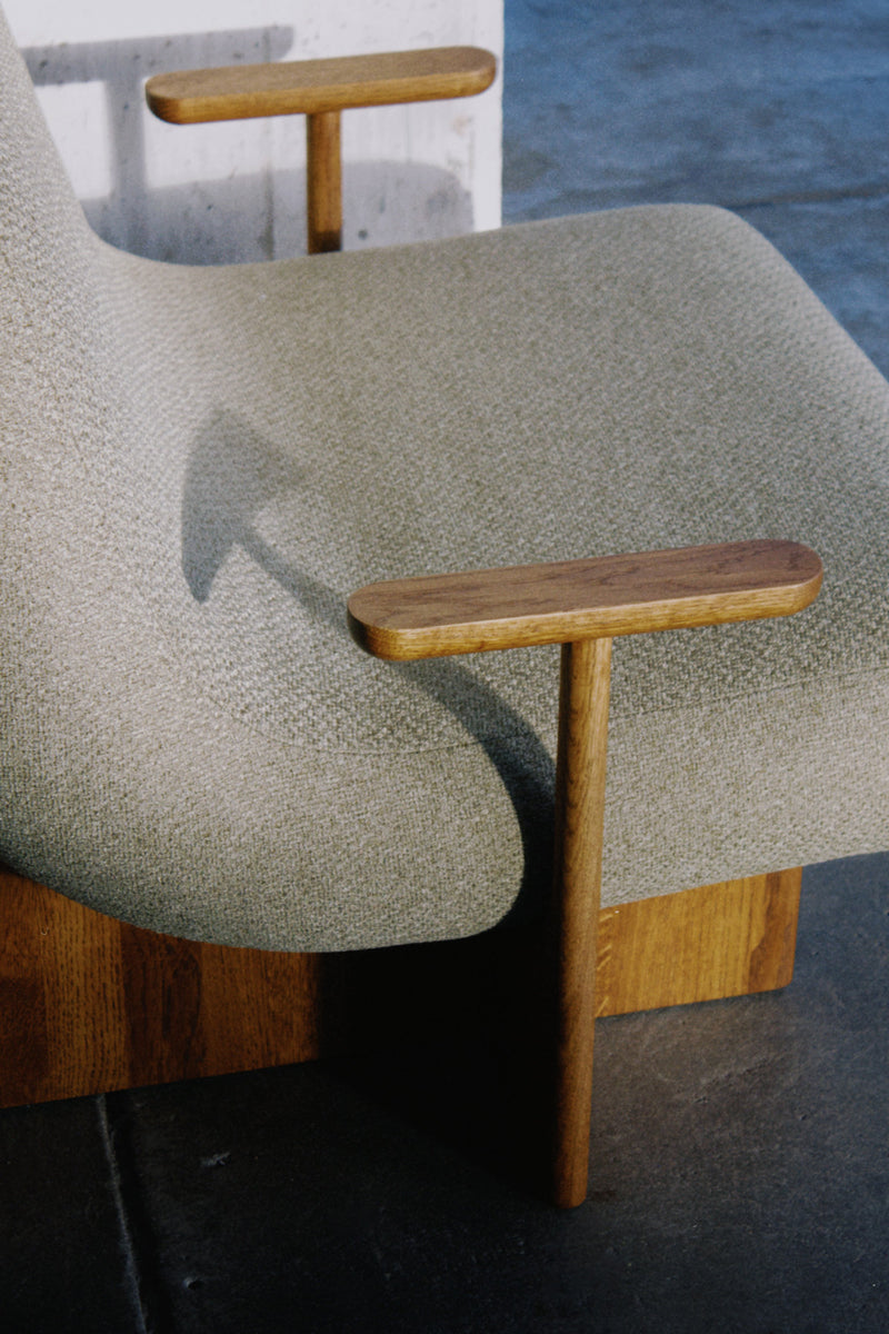 Kivo KIV01 - Sessel in Moss 801 - Sage 801 präsentiert im Onlineshop von KAQTU Design AG. Sessel ist von Tamo