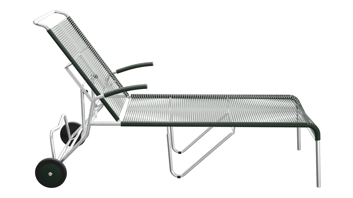 Säntis Spaghetti-Rollenliege in Tannengrün präsentiert im Onlineshop von KAQTU Design AG. Liegestuhl ist von Schaffner