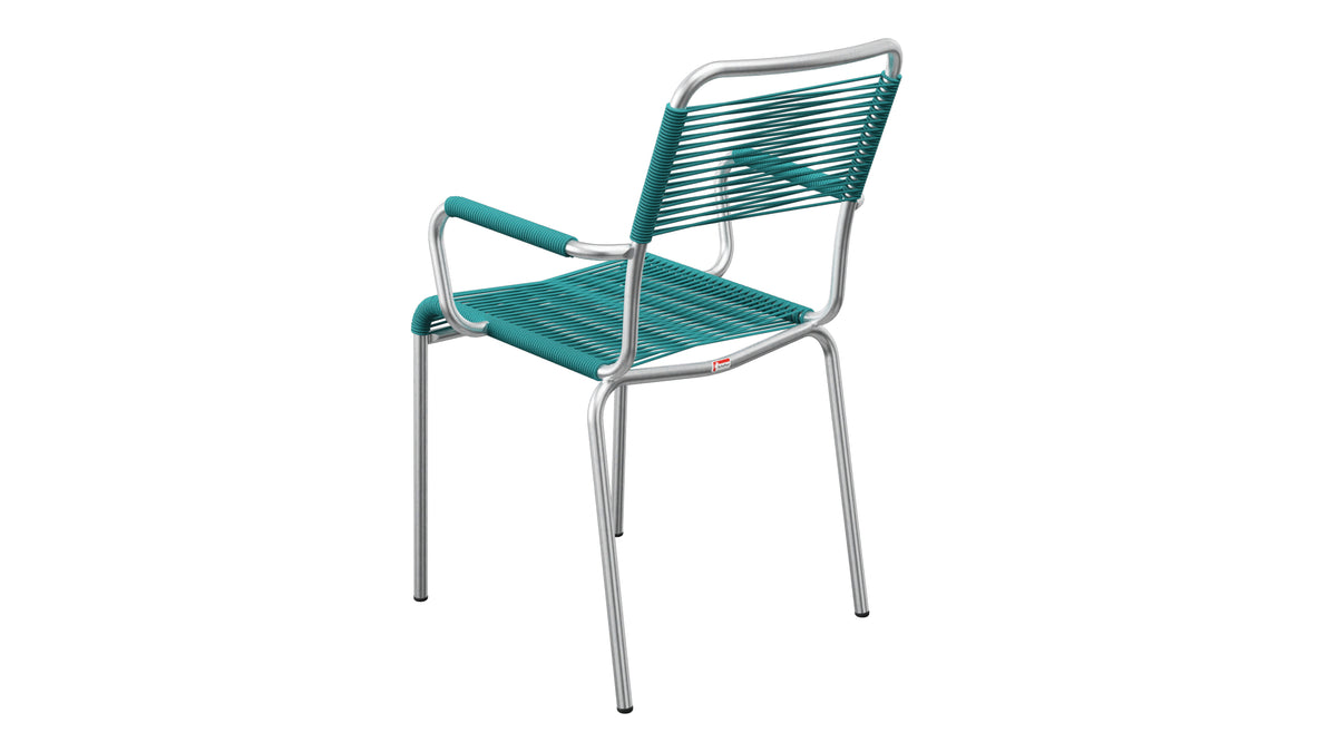 Rigi Spaghetti-Gartenstuhl mit Armlehne in Kaliblau präsentiert im Onlineshop von KAQTU Design AG. Gartenstuhl mit Armlehnen ist von Schaffner