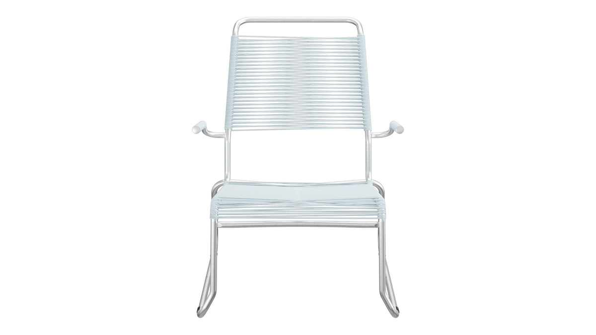 Säntis Spaghetti-Lounger mit Armlehne Hochlehner Kufen in Pastellblau präsentiert im Onlineshop von KAQTU Design AG. Outdoor-Sessel mit Armlehnen ist von Schaffner