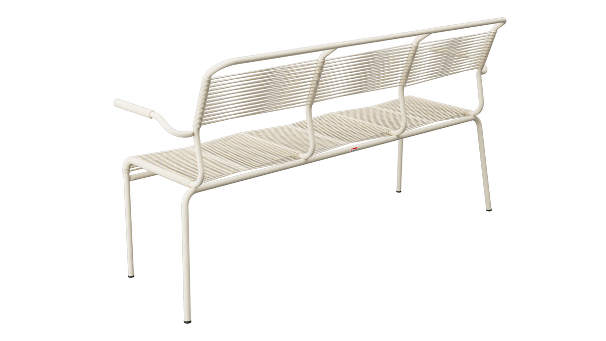 Säntis Spaghetti-3er-Gartenbank mit Armlehne in Pastellsand präsentiert im Onlineshop von KAQTU Design AG. Gartenbank ist von Schaffner