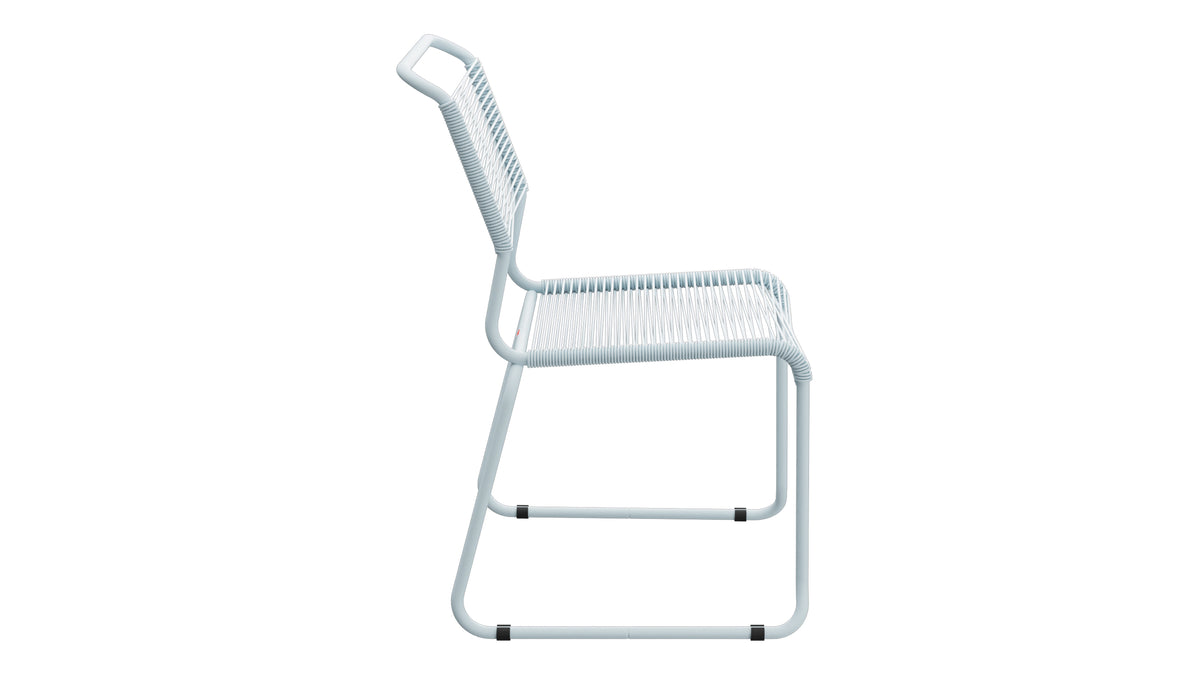 Spaghettistuhl Säntis mit Kufen in Pastellblau präsentiert im Onlineshop von KAQTU Design AG. Gartenstuhl ist von Schaffner