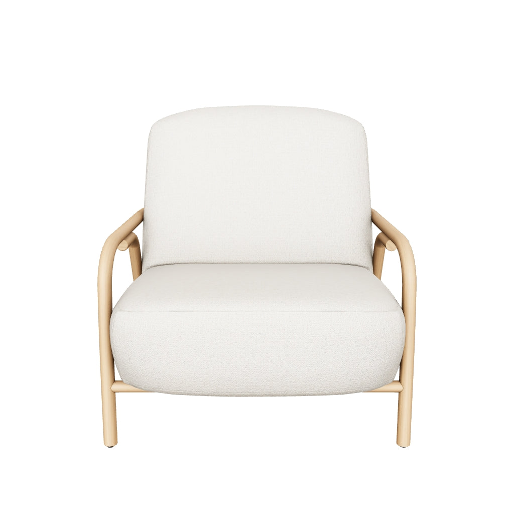 Sessel Sylo aus beiger Chenille und massivem Eschenholz mit naturfarbenem Finish, FSC 100 % in Beige präsentiert im Onlineshop von KAQTU Design AG. Sessel ist von Kave Home