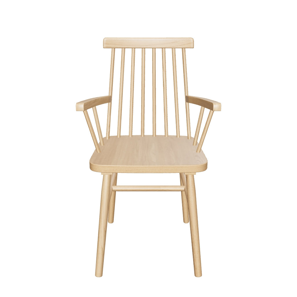 Tressia Stuhl mit Armlehnen aus robustem, naturfarben lackiertem Kautschukholz, modernes Design mit klaren Linien und komfortabler Sitzfläche.