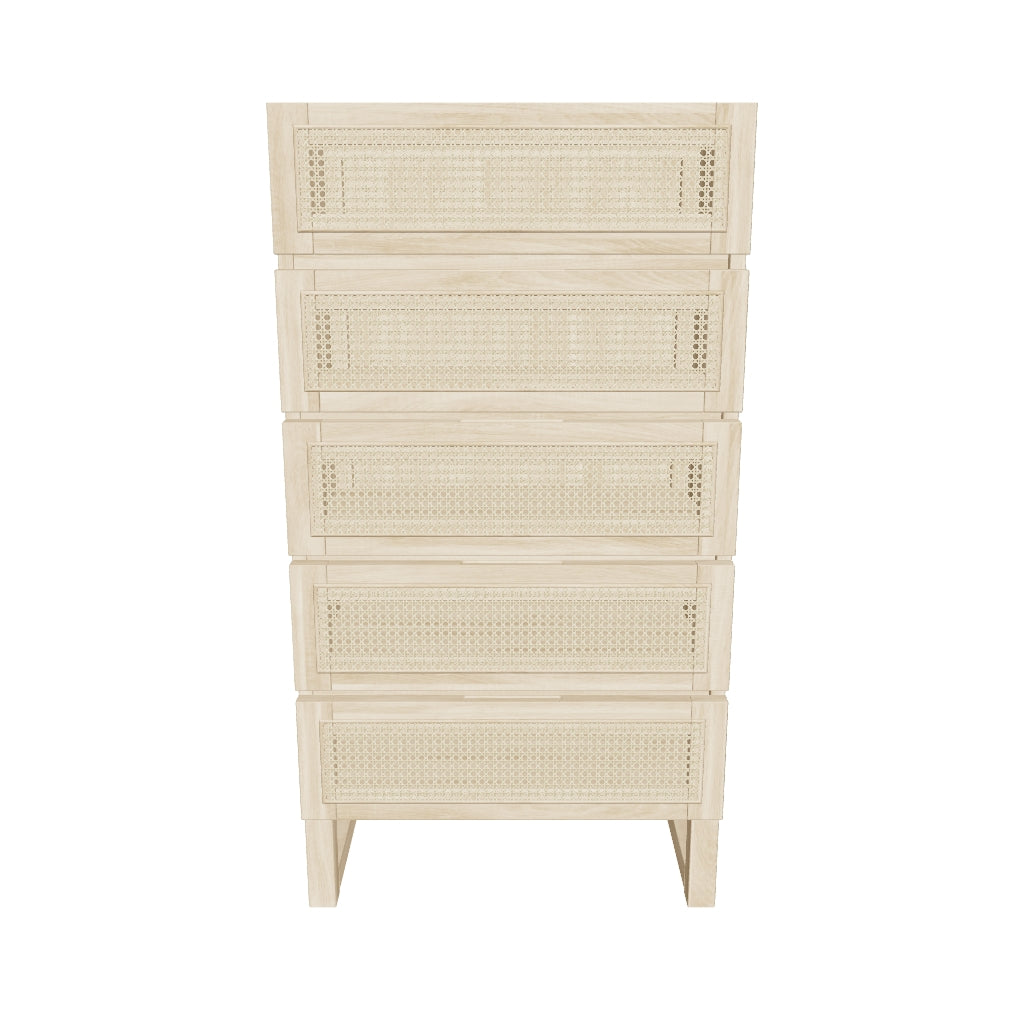 Kommode Rexit mit fünf Schubladen, gefertigt aus massivem Holz und Mindi-Furnier, kombiniert mit Rattan-Elementen, Maße 60 x 113 cm.