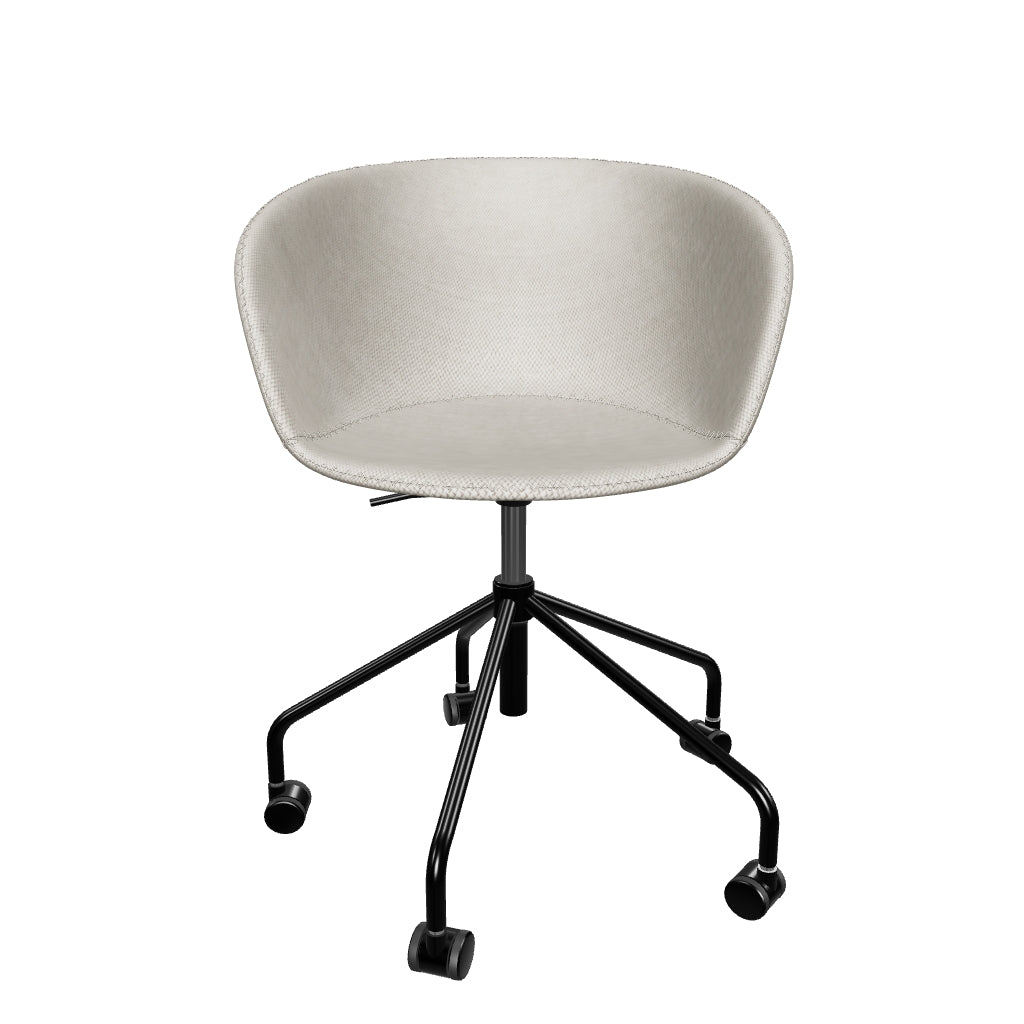 Moderner Schreibtischstuhl in Hellgrau mit schwarzen Stahlbeinen, minimalistisches Design, ideal für Arbeits- und Wohnbereiche.