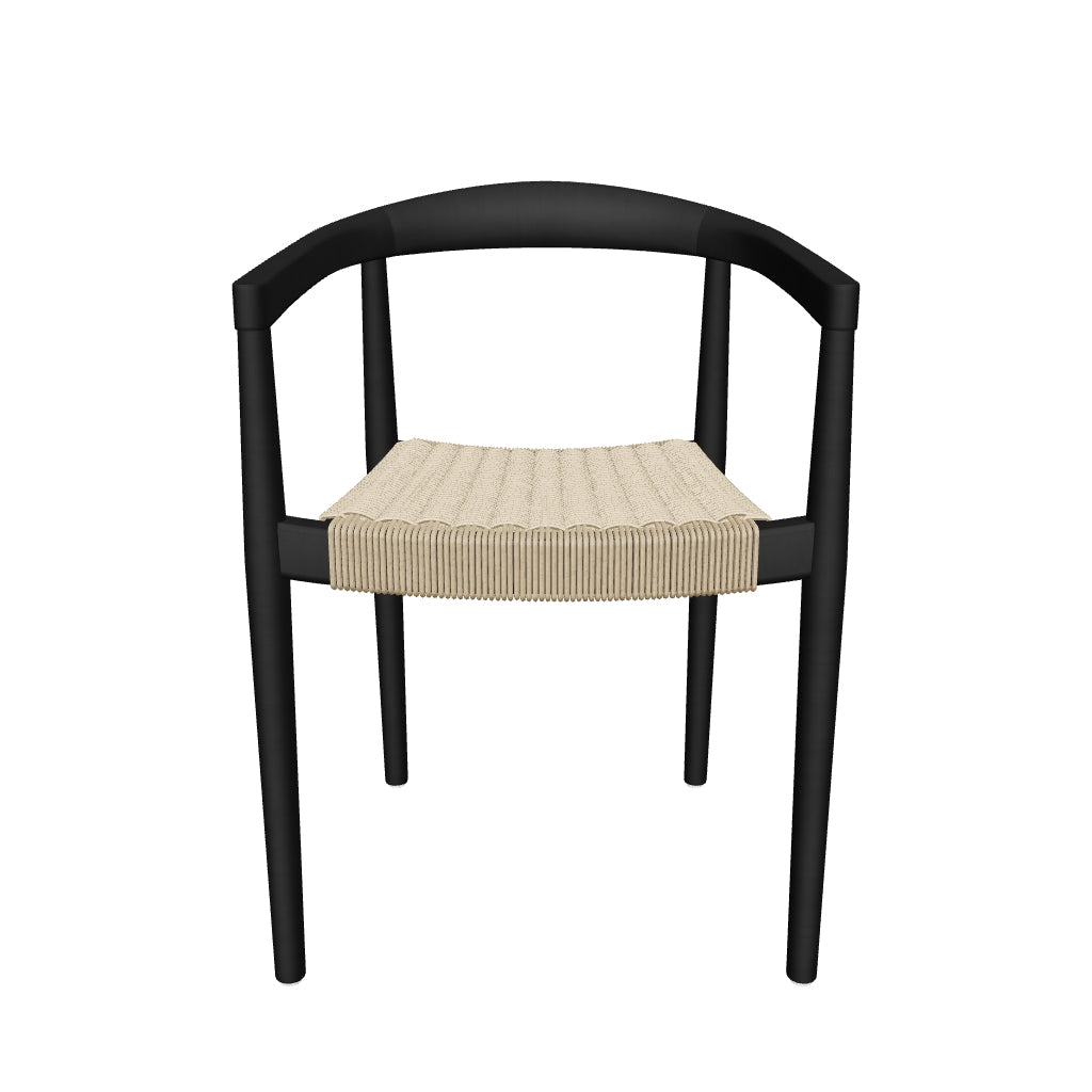 Stapelbarer Gartenstuhl Ydalia aus robustem Teakholz mit schwarzer Sitzfläche aus synthetischem Rattan-Seil.