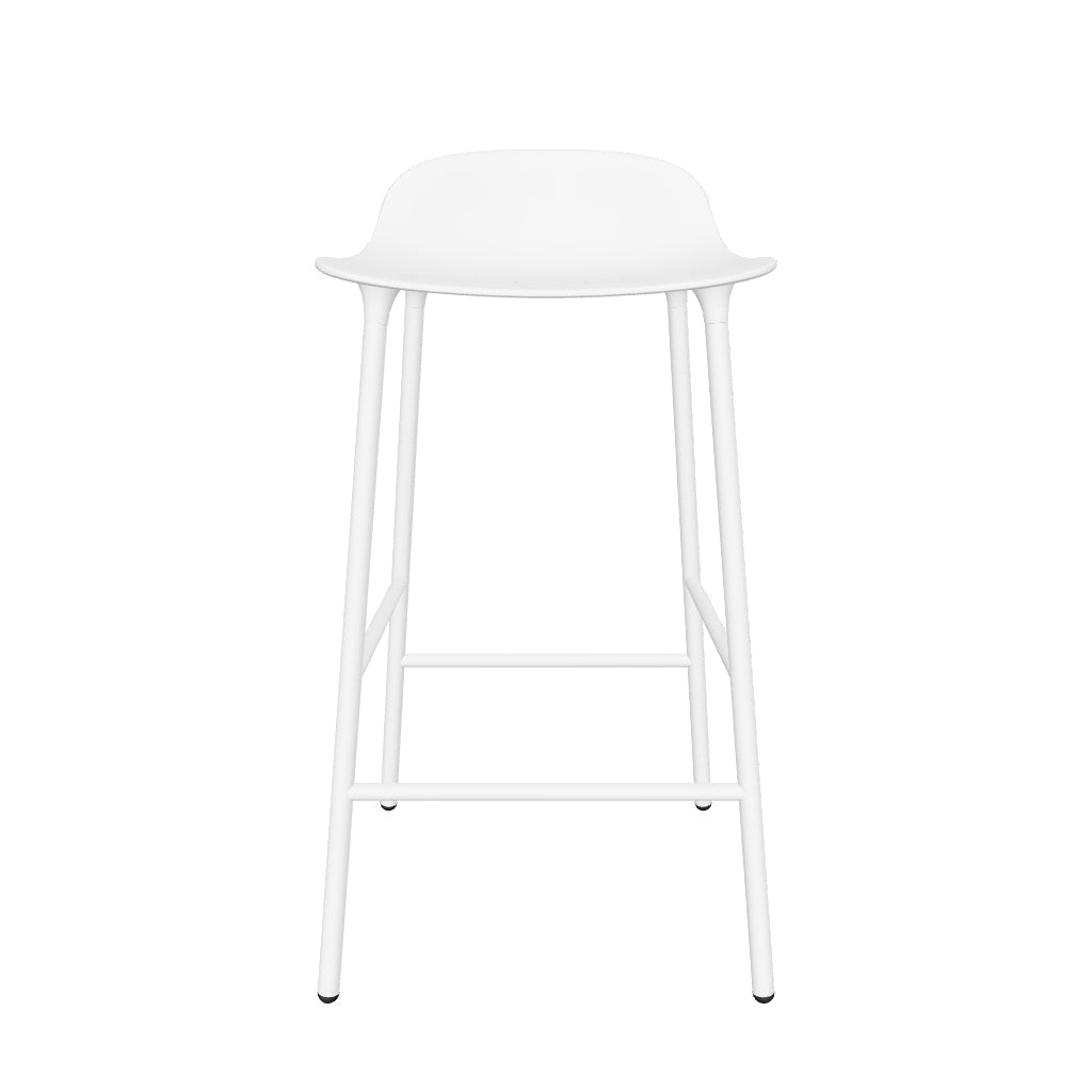 Form Barhocker: Skandinavische Eleganz trifft auf funktionale Ästhetik.