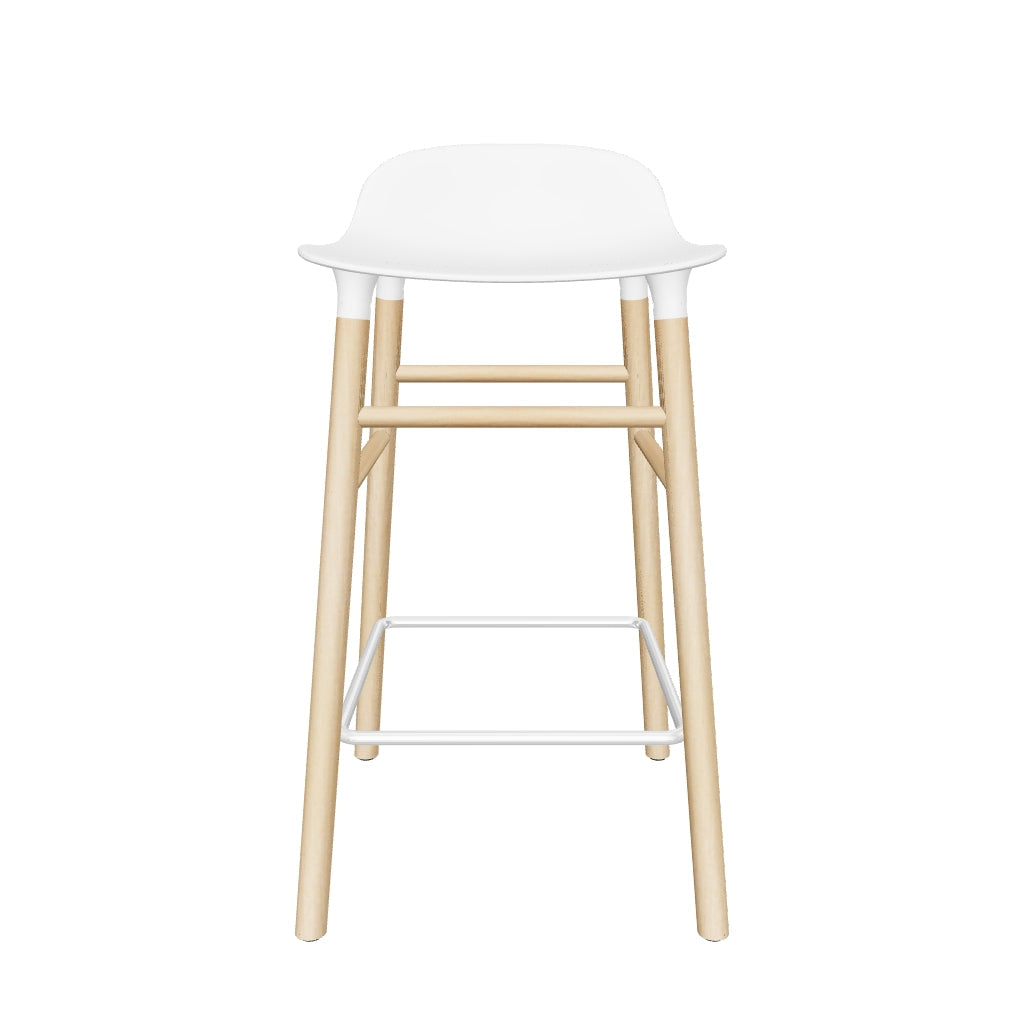 Form Barhocker: Skandinavische Eleganz trifft auf funktionale Ästhetik.