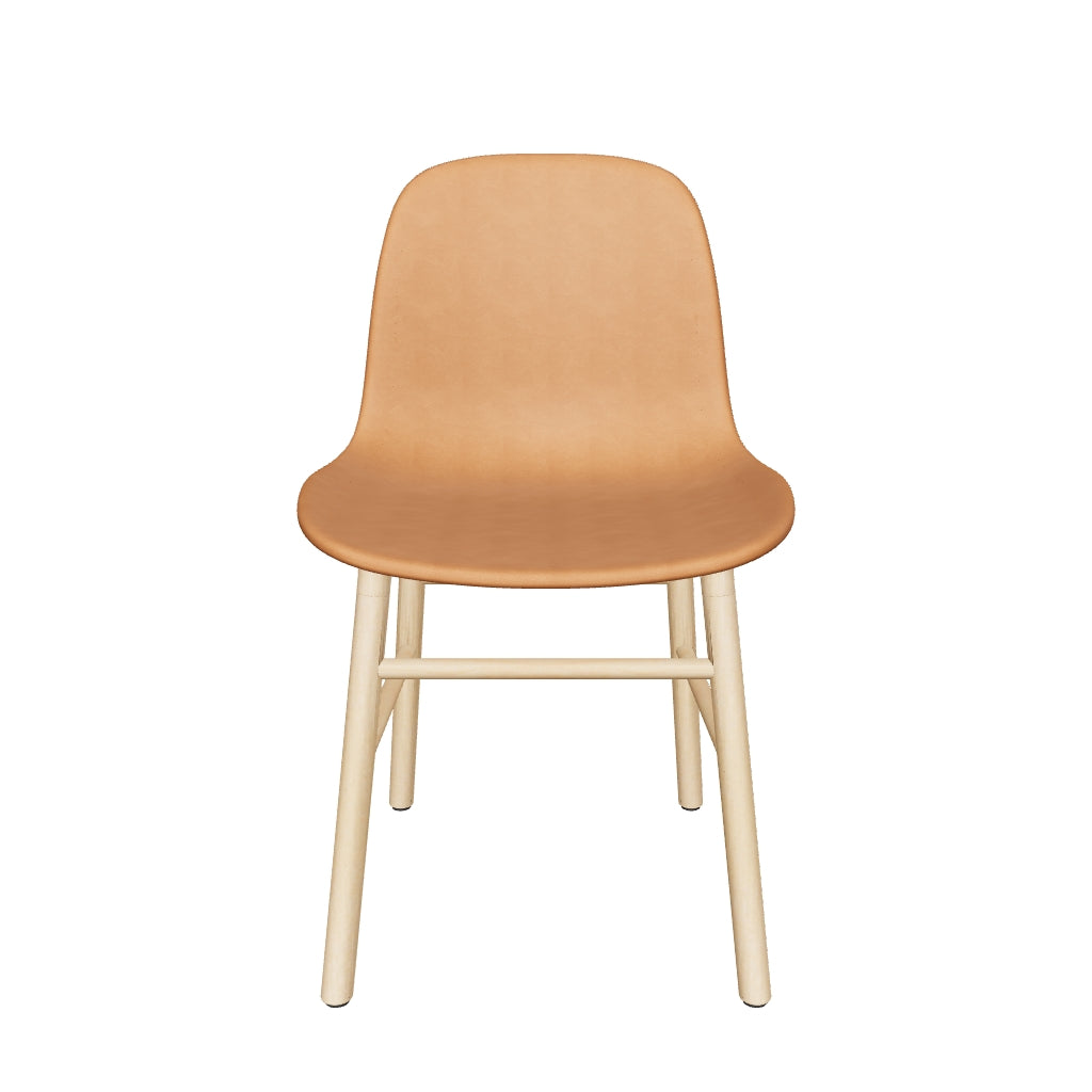 Form Stuhl gepolstert: Modernes Design trifft auf bequemen Sitzkomfort.
