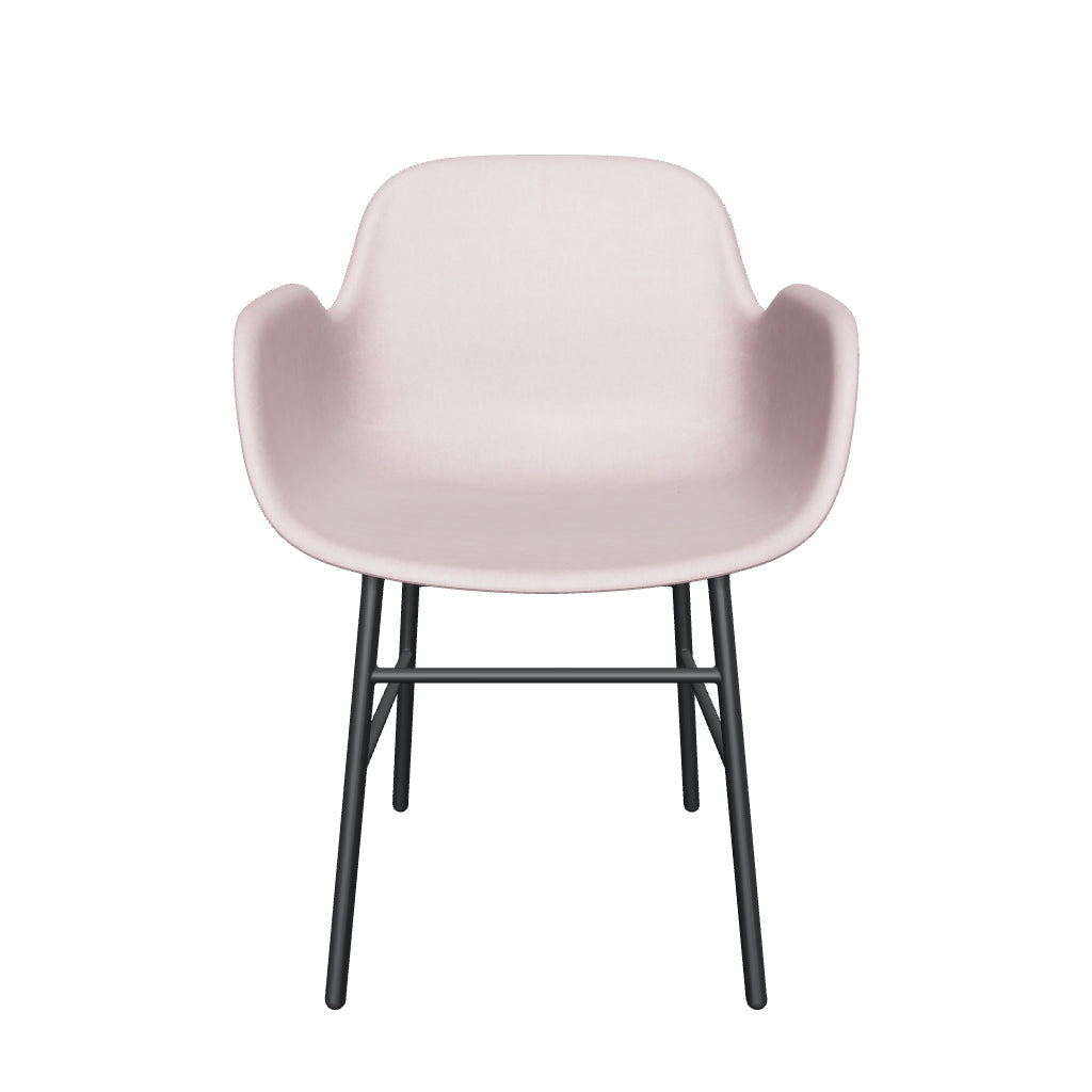 Eleganter Form Armlehnstuhl von Normann Copenhagen, bequem gepolstert.