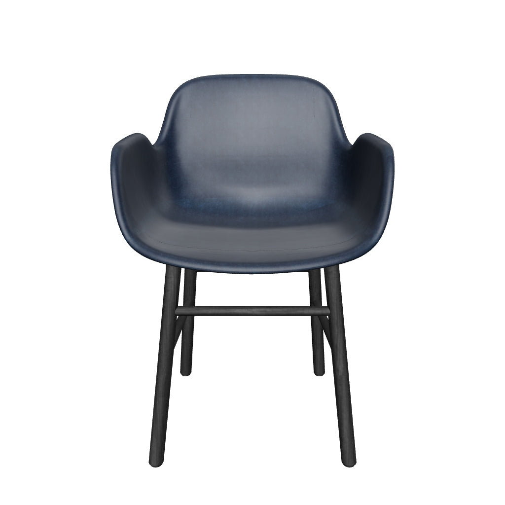 Eleganter Form Armlehnstuhl von Normann Copenhagen, bequem gepolstert.