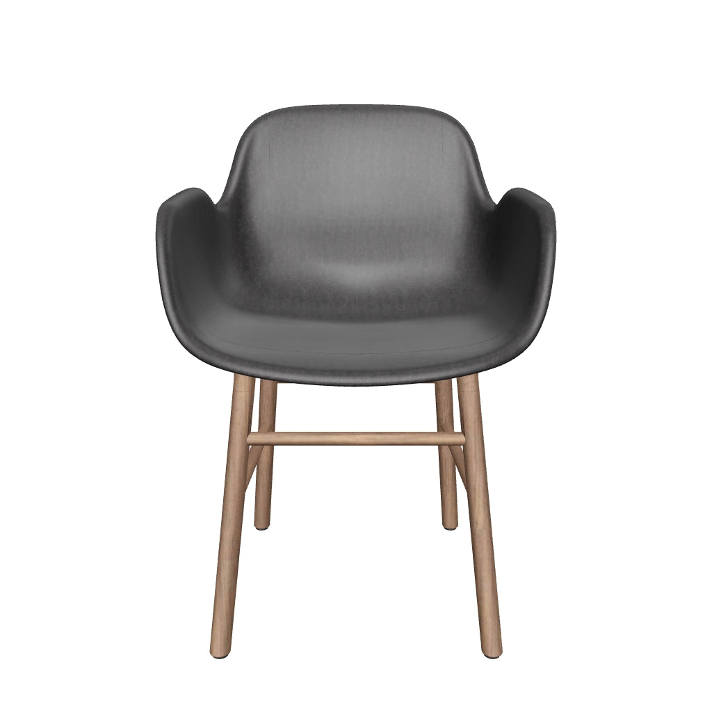 Eleganter Form Armlehnstuhl von Normann Copenhagen, bequem gepolstert.