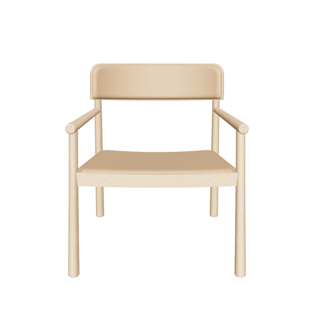 Eleganter Loungesessel aus Esche, mit komfortabler Sitzfläche und optionalem Lederbezug, ideal für stilvolle Räume.
