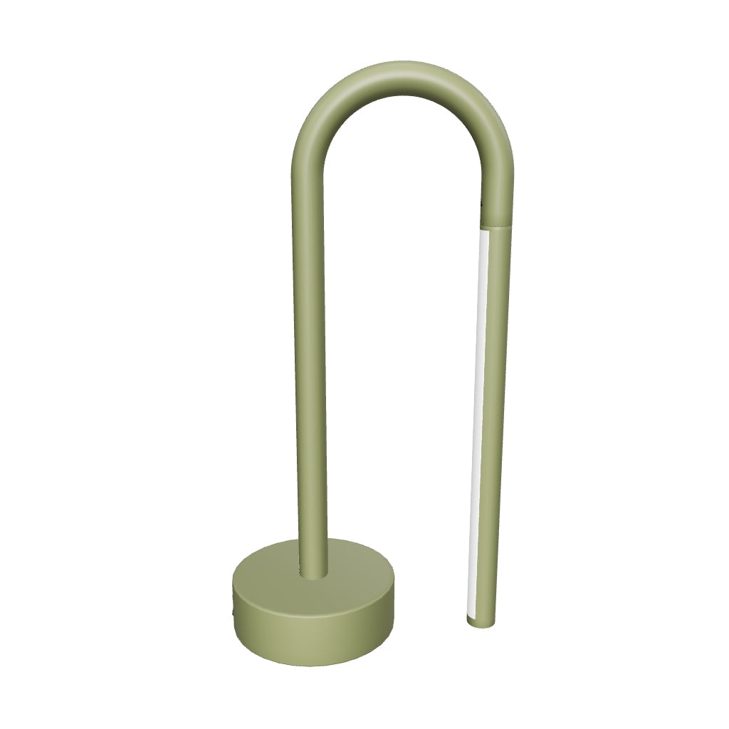 Tragbare Tischlampe Bow aus grünem Aluminium in Grün präsentiert im Onlineshop von KAQTU Design AG. Tischleuchte ist von Kave Home