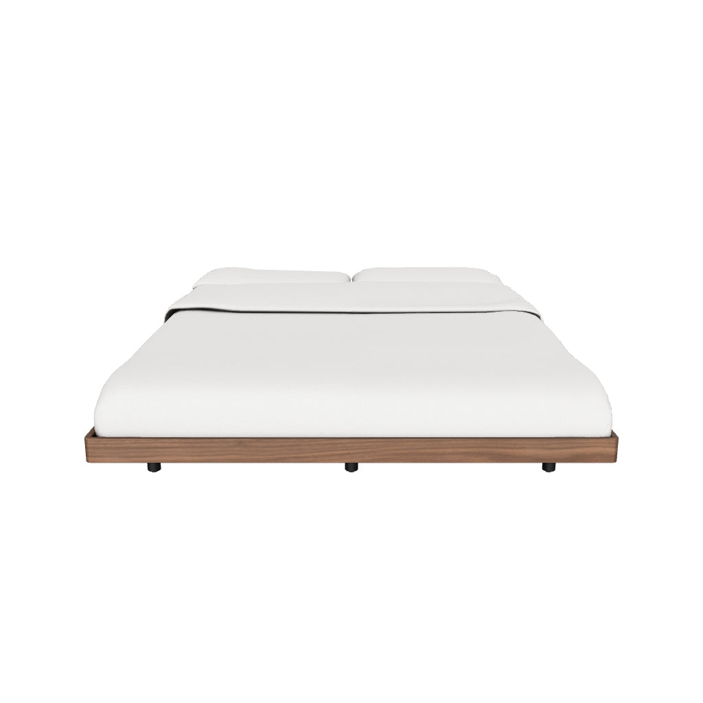Unterbau Norlen aus Nussbaumfurnier mit dunklem Finish für Matratzen 160 x 200 cm FSC Mix Credit in Dunkelbraun präsentiert im Onlineshop von KAQTU Design AG. Bett ist von Kave Home