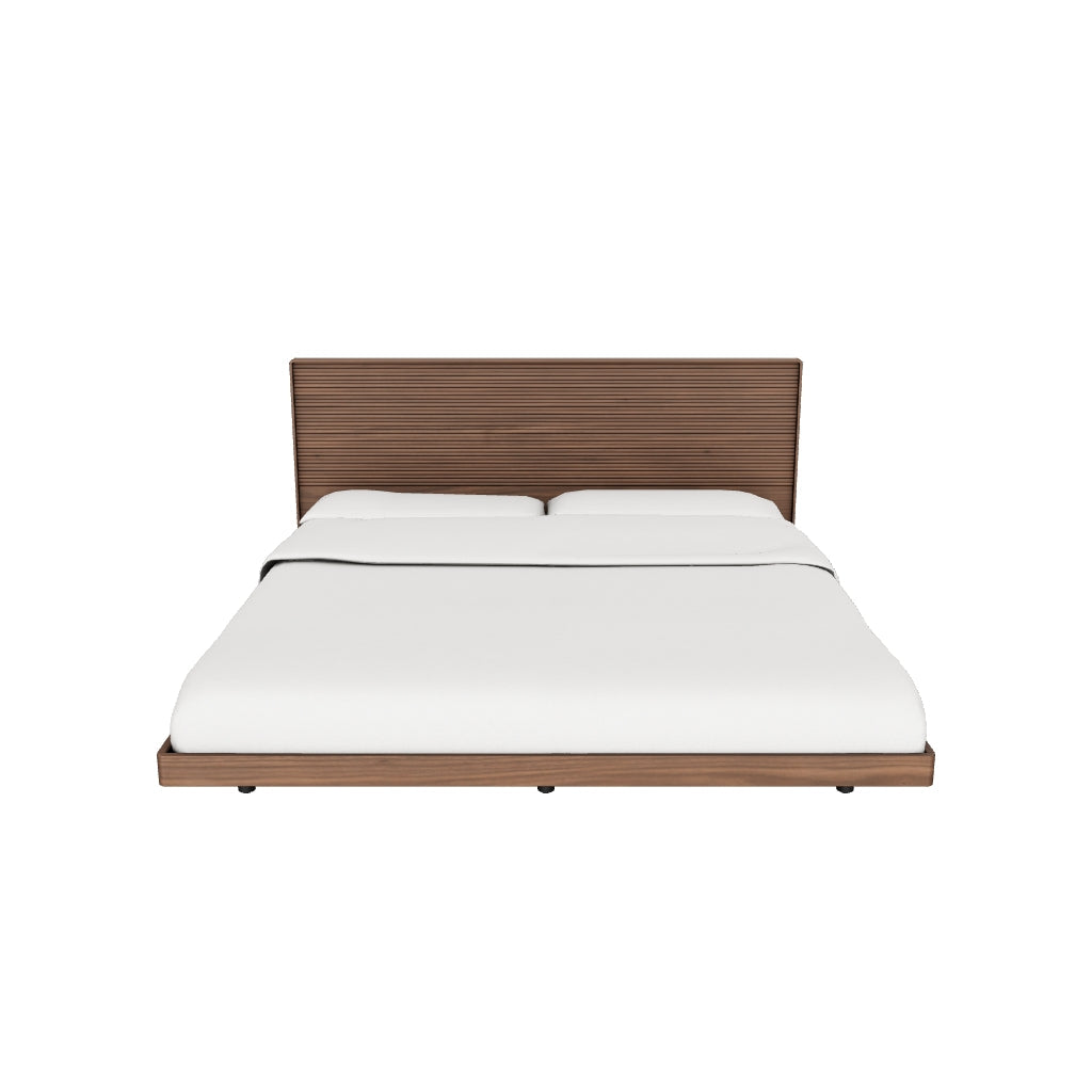 Bett Norlen aus Nussbaumfurnier mit dunklem Finish und LED-Licht für Matratzen 180 x 200 cm FSC Mix Credit in Dunkelbraun präsentiert im Onlineshop von KAQTU Design AG. Bett ist von Kave Home