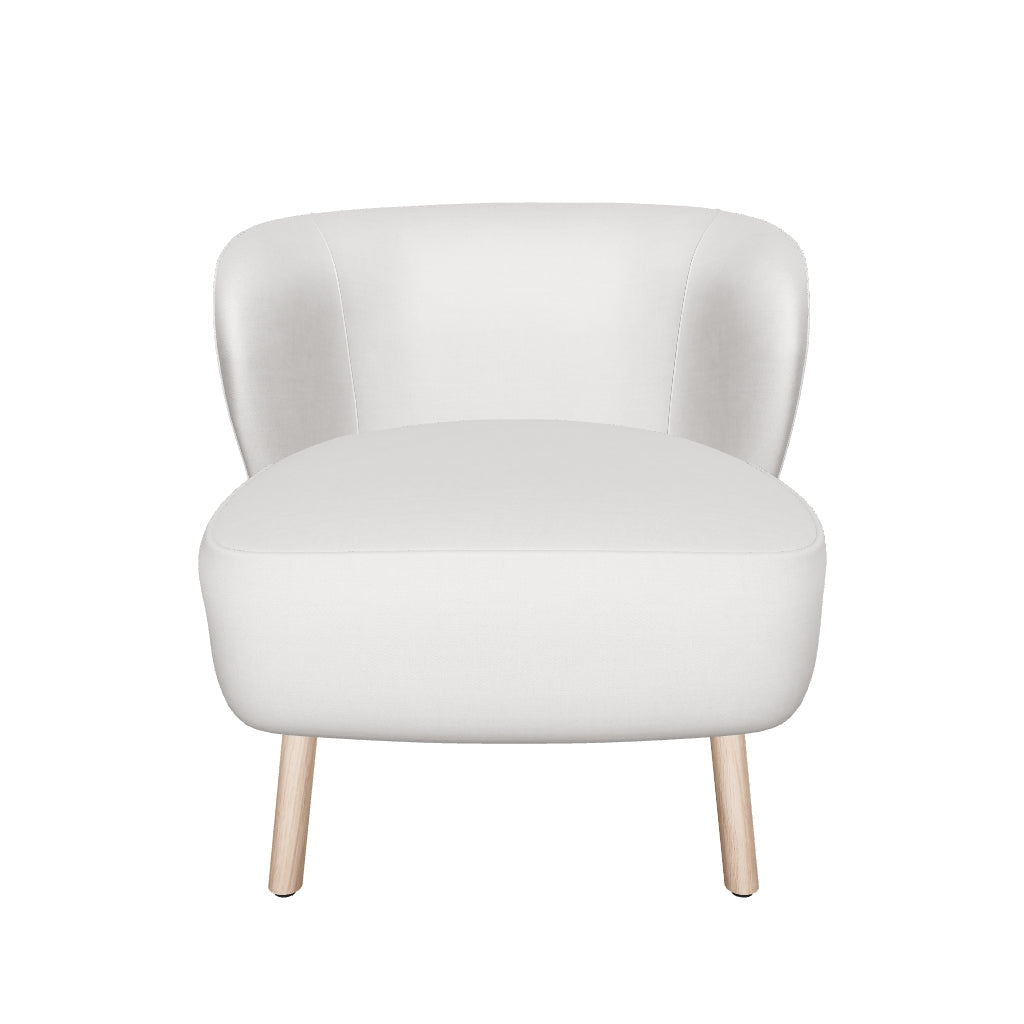 Sessel Ulit aus weichem beigefarbenem Chenille mit robusten Beinen aus natürlichem Buchenholz, perfekt für ein modernes und gemütliches Ambiente.
