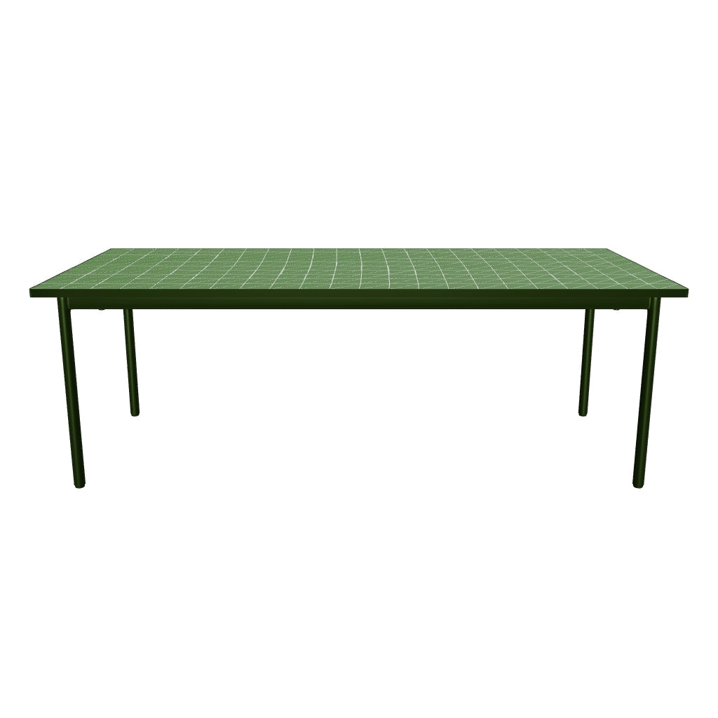 Outdoor-Tisch Maurina aus langlebigem, grün verzinktem Stahl mit dekorativen grünen Kacheln, rechteckige Form, 223 x 101 cm, perfekt für den Einsatz im Garten oder auf der Terrasse.