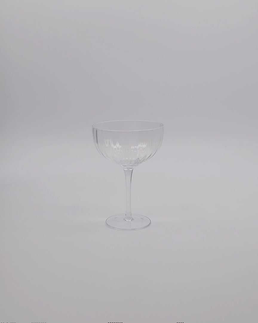 Klares HDRill Cocktailglas von House Doctor für stilvolle Drinks.