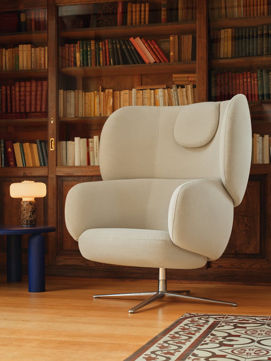 Grand Grace GRF06 - Sessel mit Kopfstütze Drehbasis in Sepia präsentiert im Onlineshop von KAQTU Design AG. Drehsessel ist von Mdd